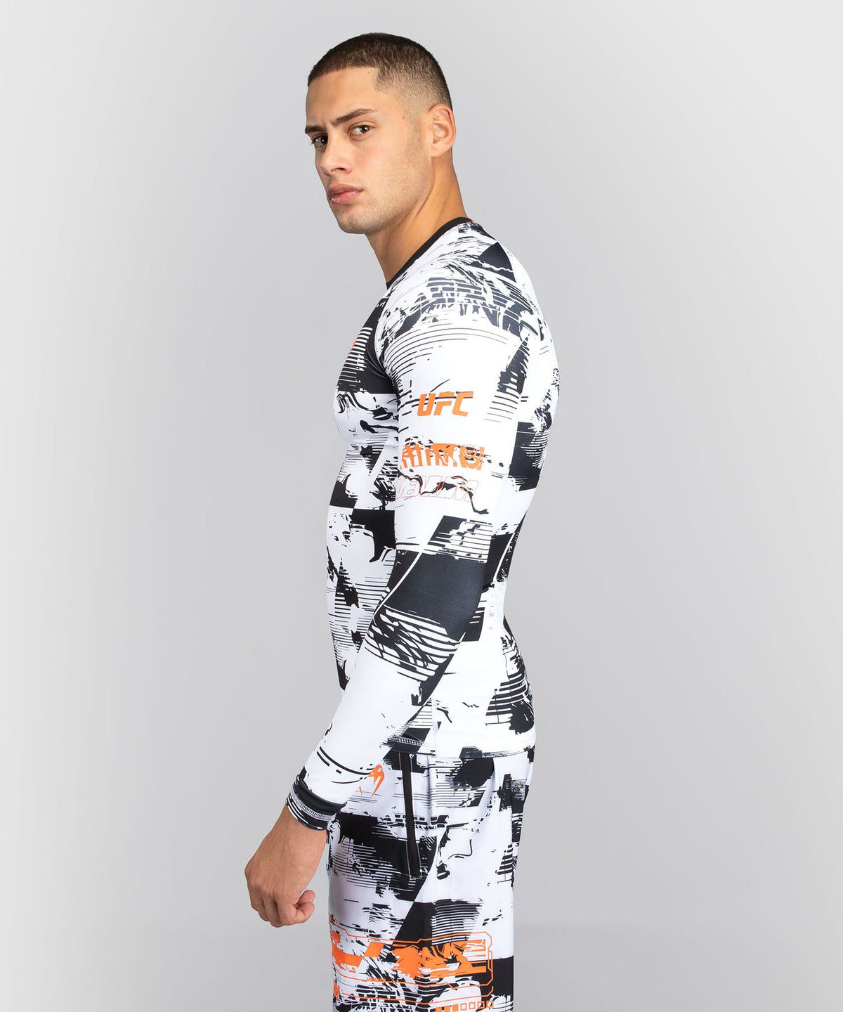 Men's UFC Zenith by Venum White Authentic Fight Week Performance Long Sleeve Rashguard