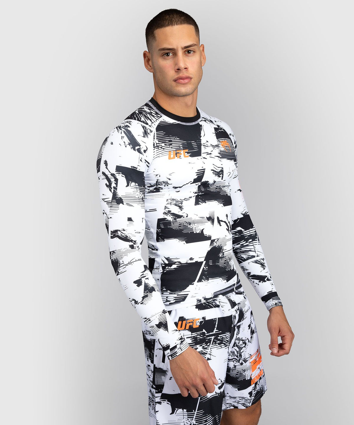 Men's UFC Zenith by Venum White Authentic Fight Week Performance Long Sleeve Rashguard